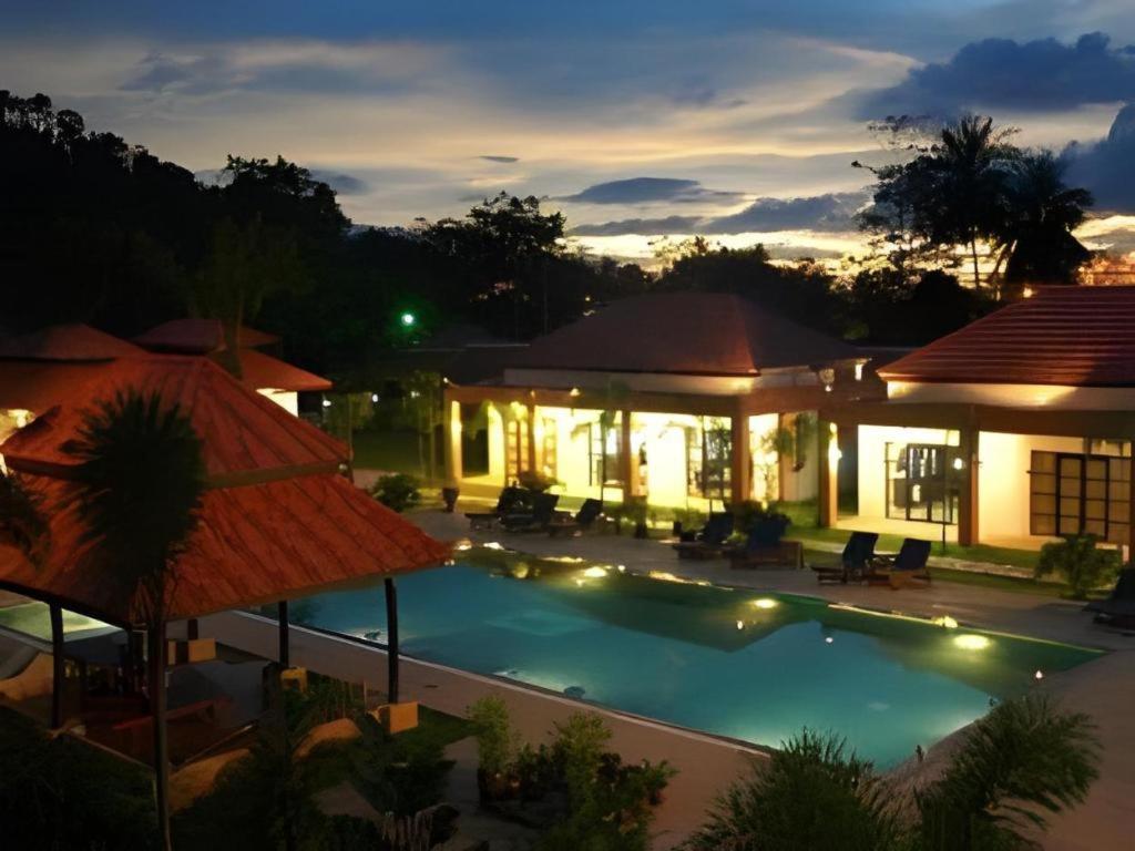Khaolak Palm Hill Resort Khao Lak Exteriör bild